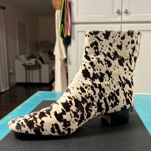 Womens JCcrew bootie, size 6.5 but fits like a 7. Genuine calf hair, brown&cream